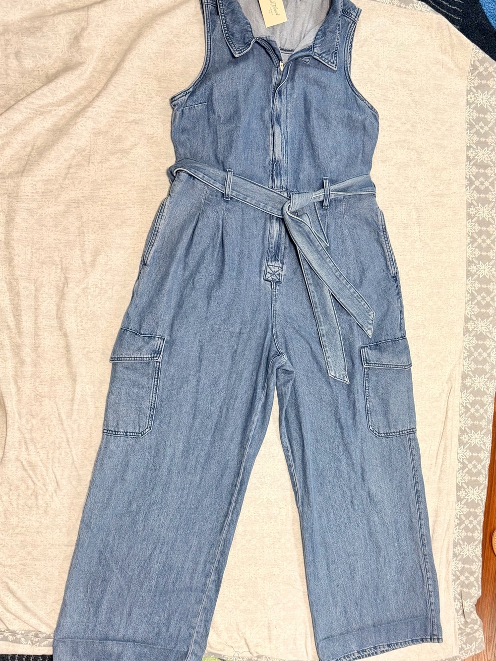 Universal Thread Women's Denim Cargo Jumpsuit - PLUS 14 NWT